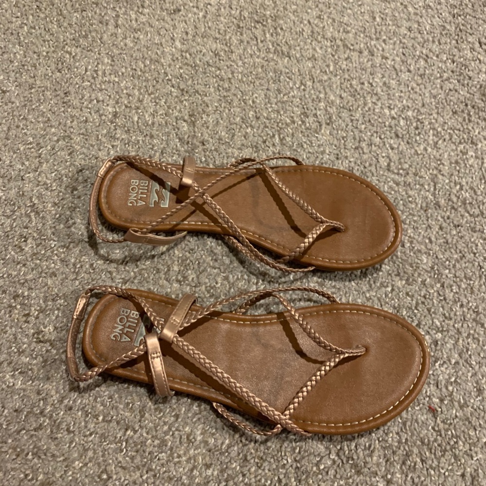 Cross over sandal
